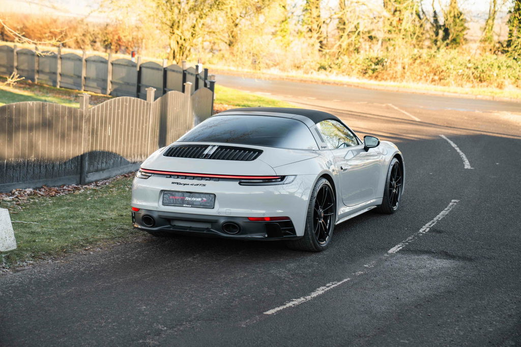 Porsche 992 Targa 4 GTS