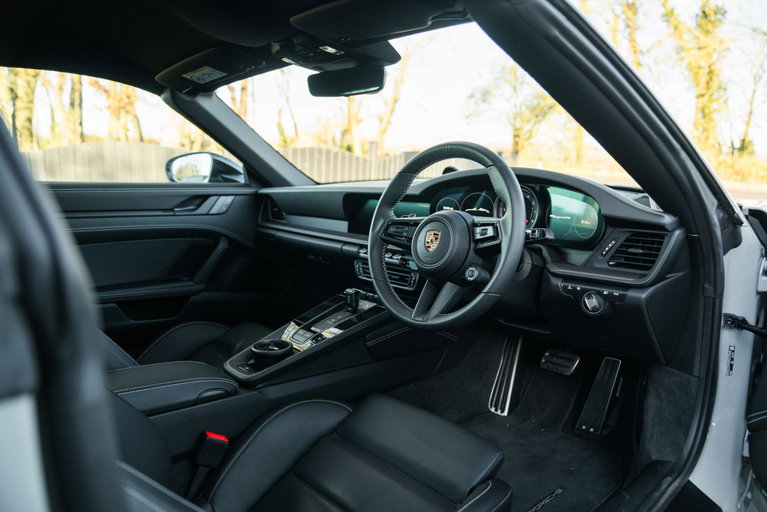 Porsche 992 Targa 4 GTS