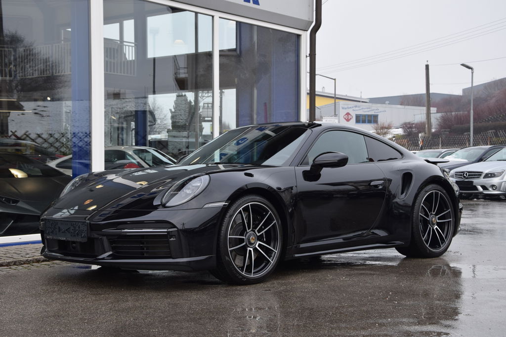 Porsche 992 Turbo