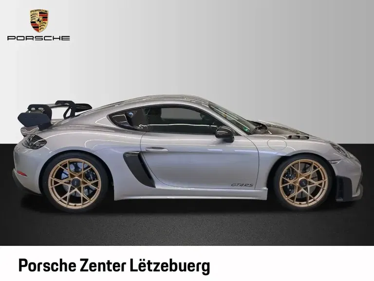 Porsche 718 Cayman GT4 RS