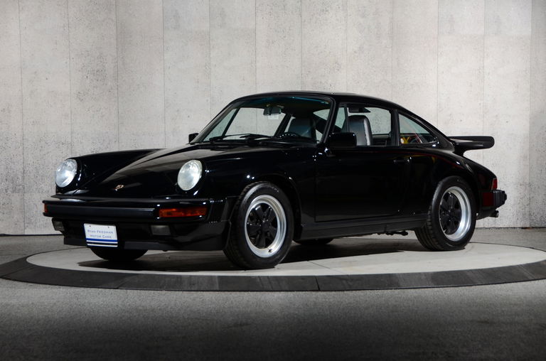 Porsche 911 Carrera 3.2 (US)