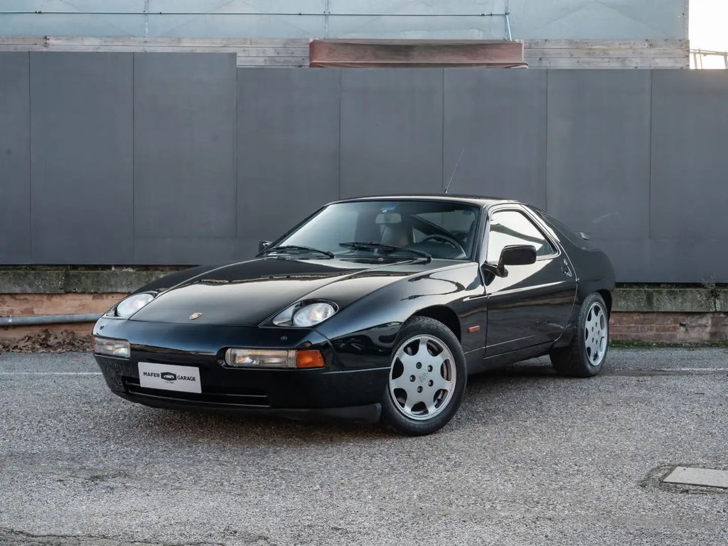 Porsche 928 GT
