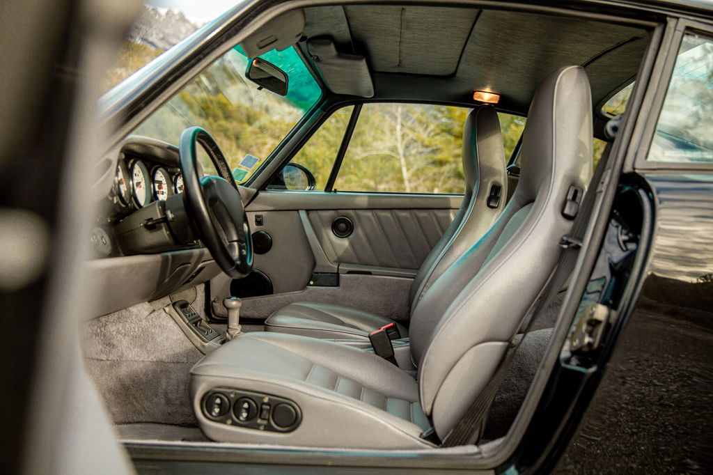 Porsche 964 Carrera 4