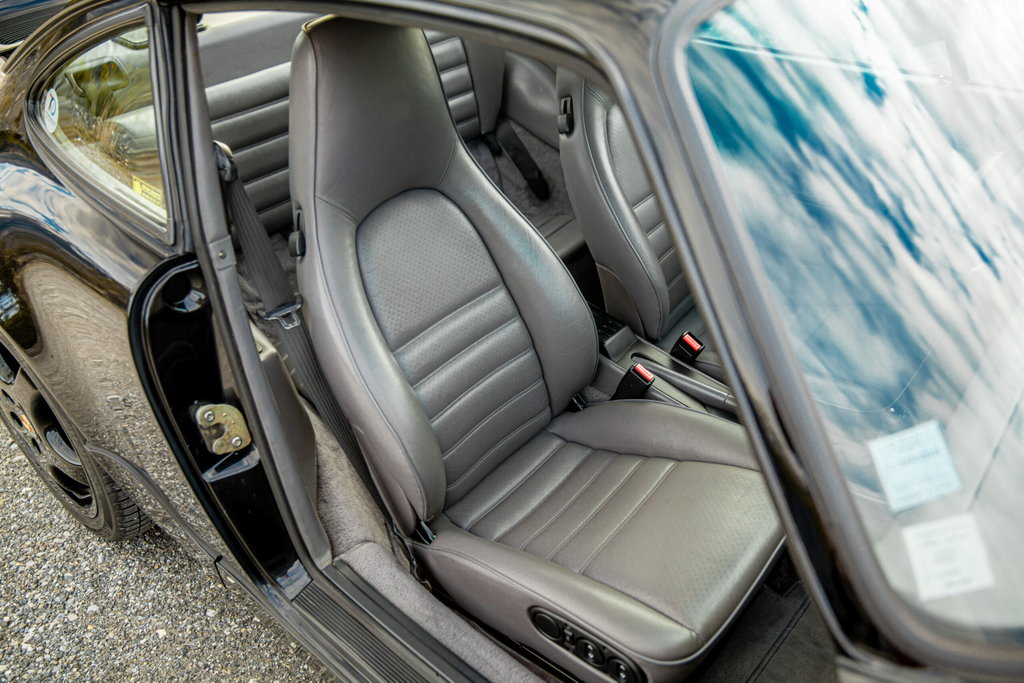 Porsche 964 Carrera 4