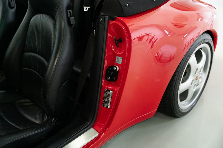 Porsche 993 Carrera 4