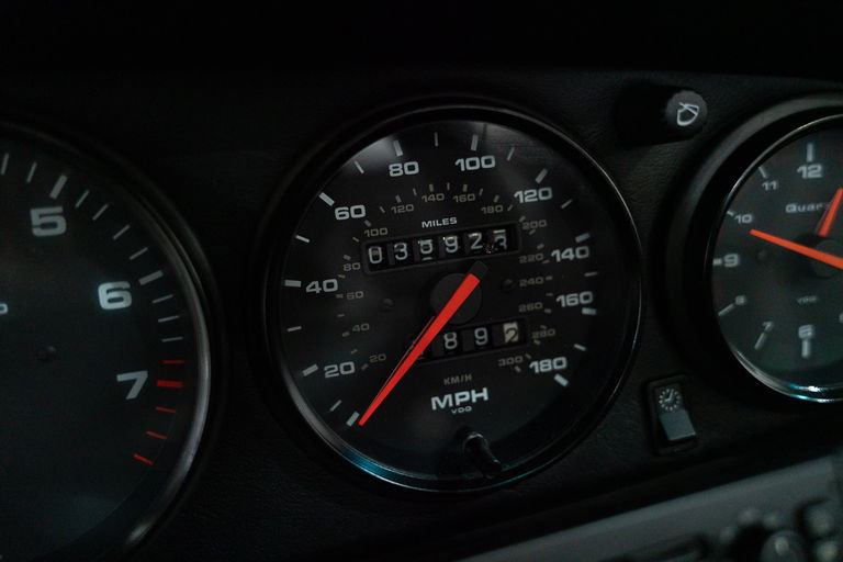 Porsche 993 Carrera 4