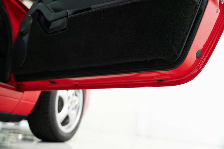 Porsche 993 Carrera 4