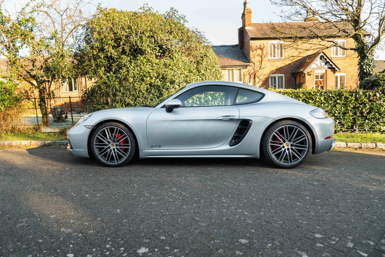 Porsche 718 Boxster