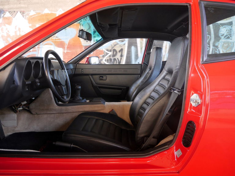 Porsche 944 Coupé