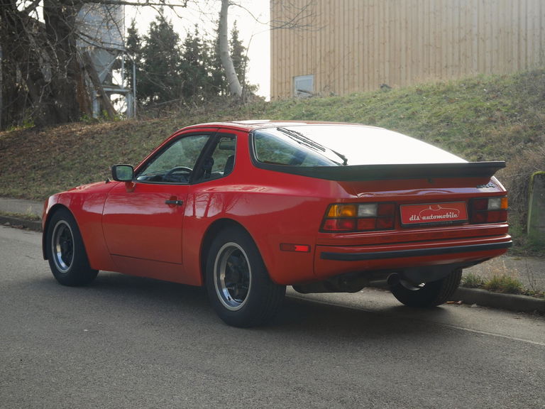 Porsche 944 Coupé