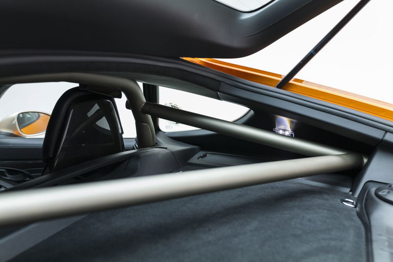 Porsche 718 Cayman GT4