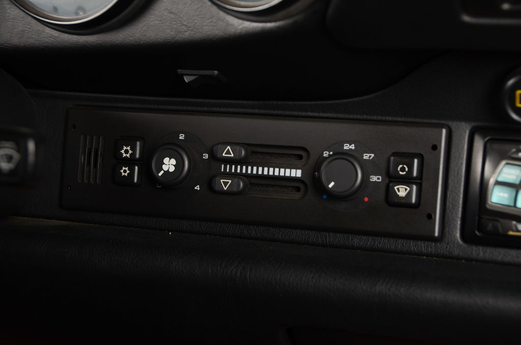 Porsche 964 America Roadster