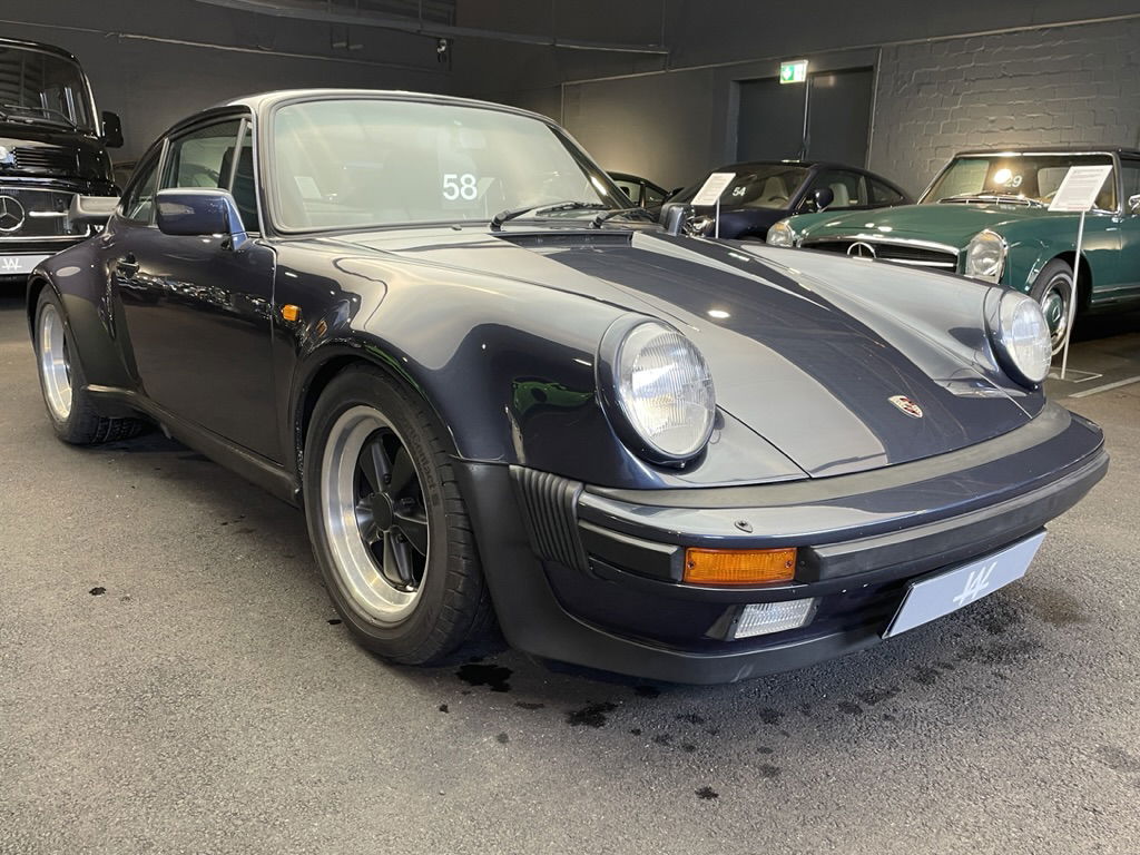 Porsche 911 Turbo 3.3