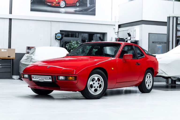 Porsche 924 S