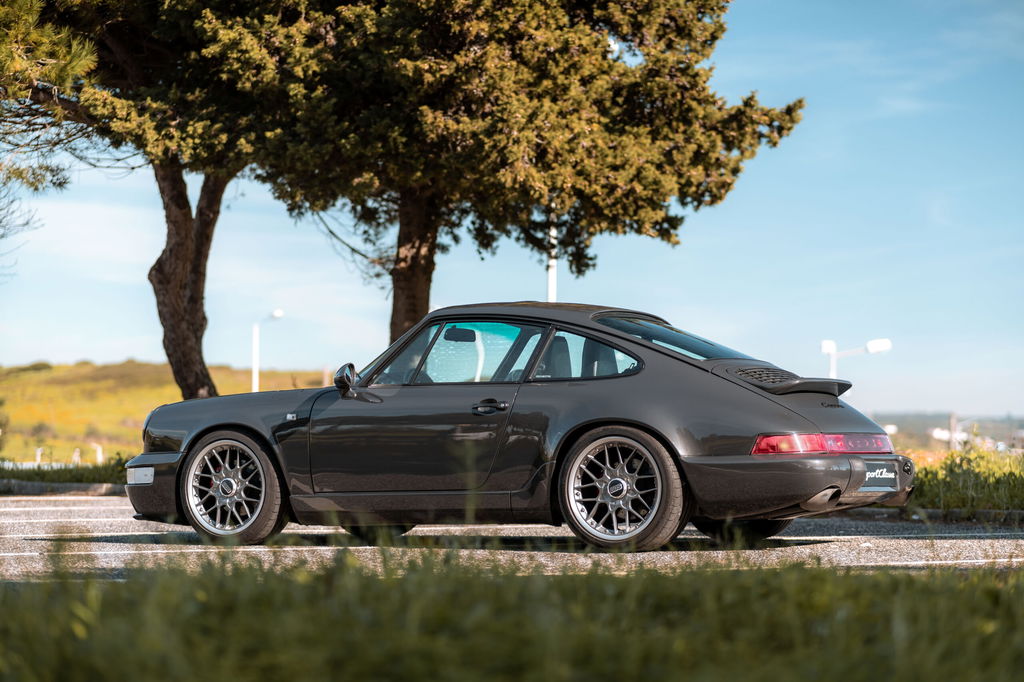 Porsche 964 Carrera 4