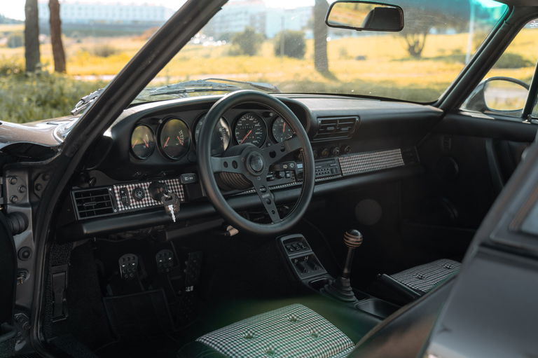 Porsche 964 Carrera 4