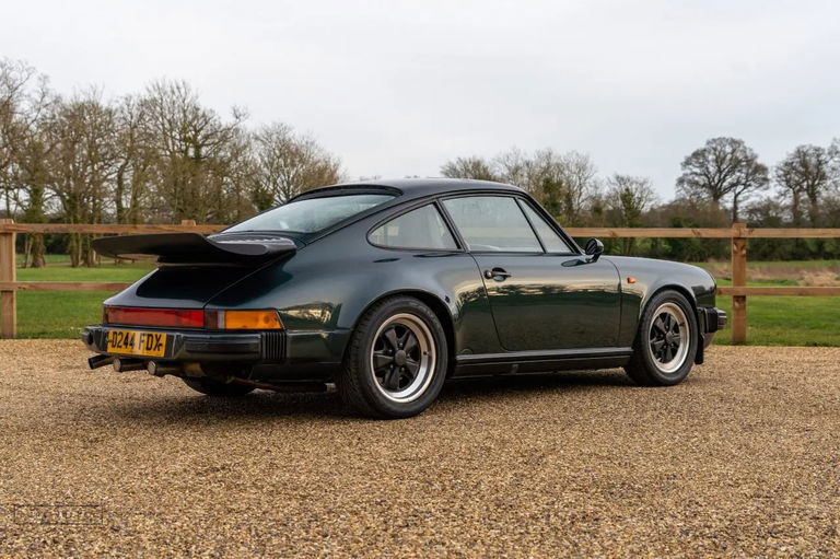 Porsche 911 Carrera 3.2