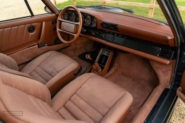 Porsche 911 Carrera 3.2