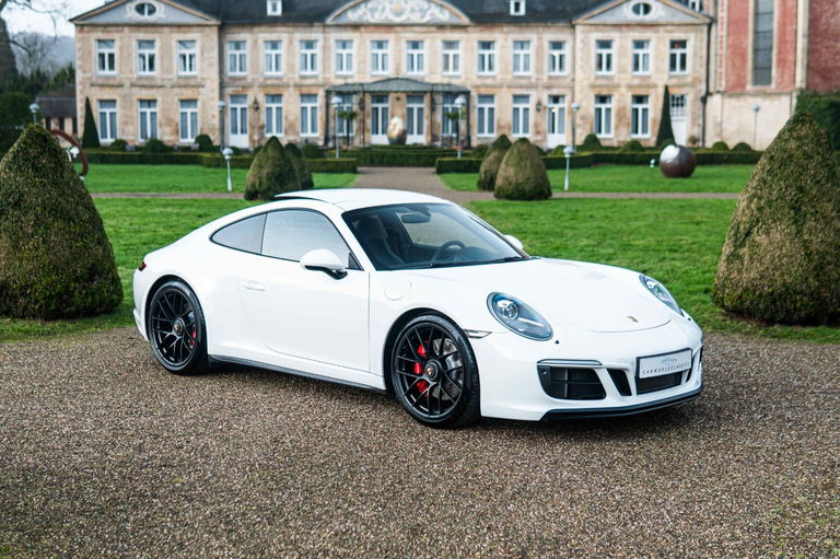 Porsche 991.2 Carrera GTS