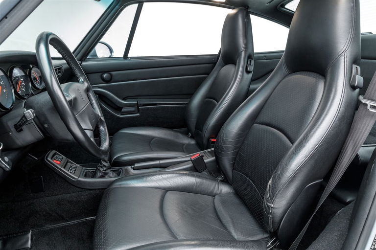 Porsche 993 Carrera 4S