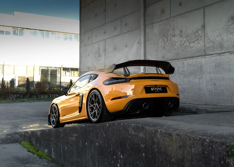 Porsche 718 Cayman GT4 RS