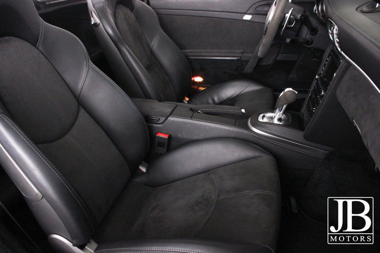 Porsche 997.2 Carrera GTS