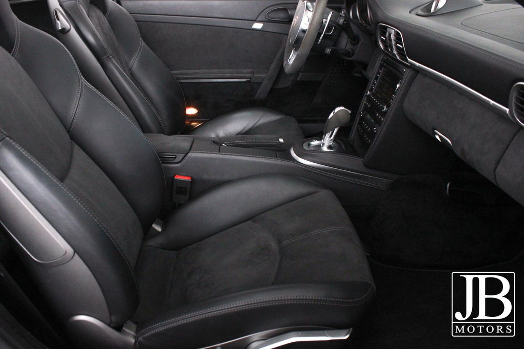 Porsche 997.2 Carrera GTS