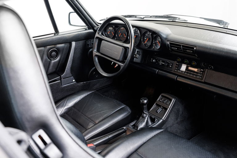 Porsche 964 Carrera 2