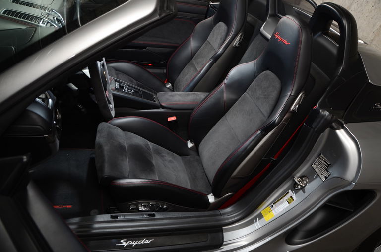 Porsche 981 Boxster Spyder