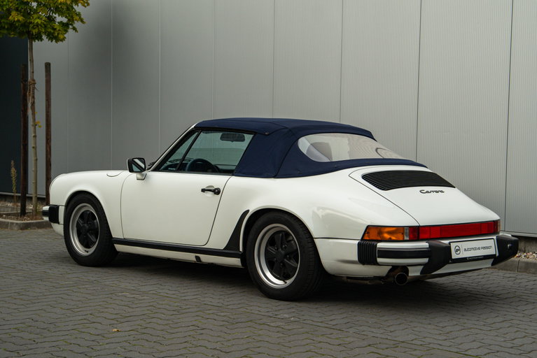 Porsche 911 Carrera 3.2 (US)