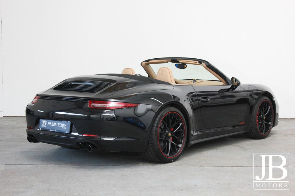 Porsche 991 Carrera GTS