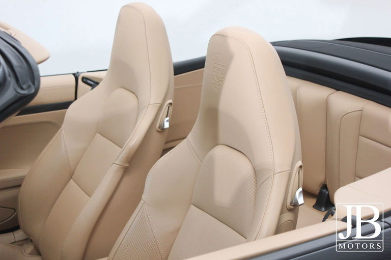 Porsche 991 Carrera GTS