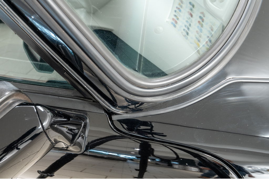 Porsche 911 Carrera 3.2 (US)