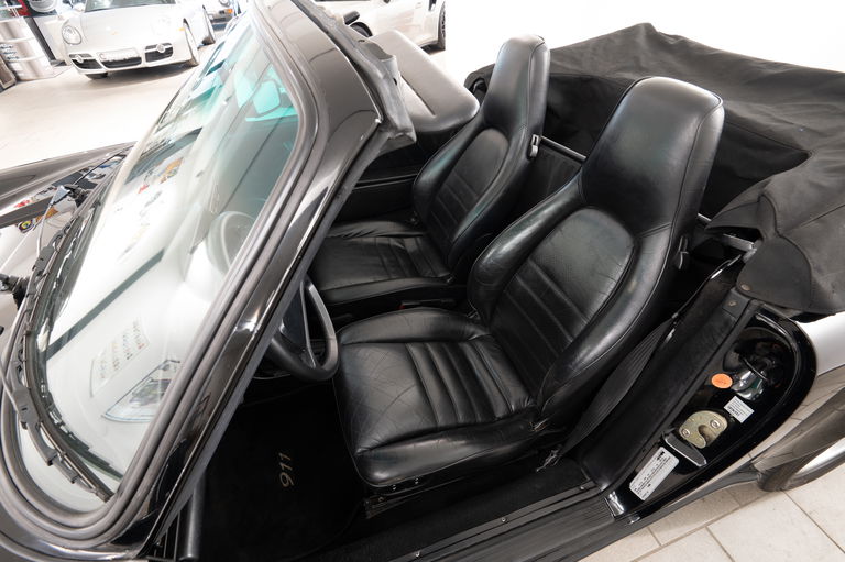 Porsche 911 Carrera 3.2 (US)