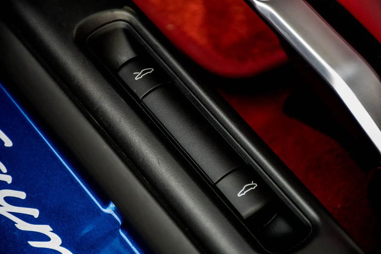 Porsche 987 Cayman R