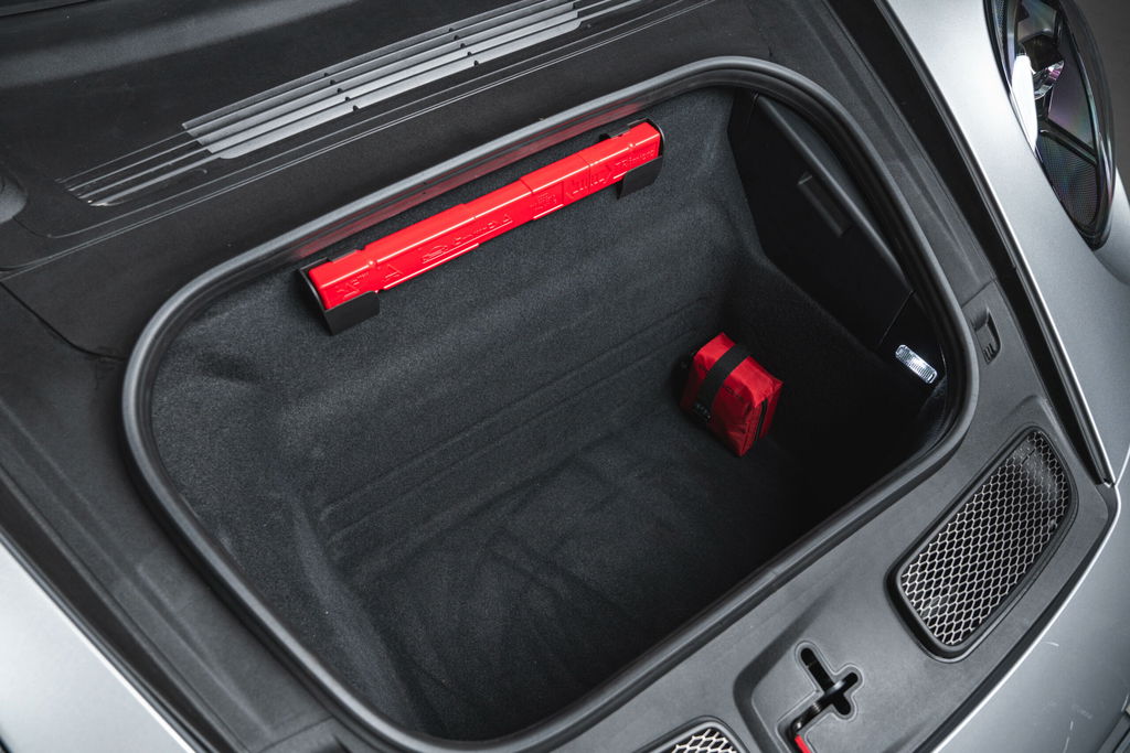 Porsche 992 GT3 Touring