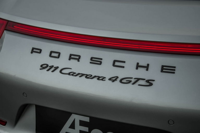 Porsche 991 Carrera 4 GTS