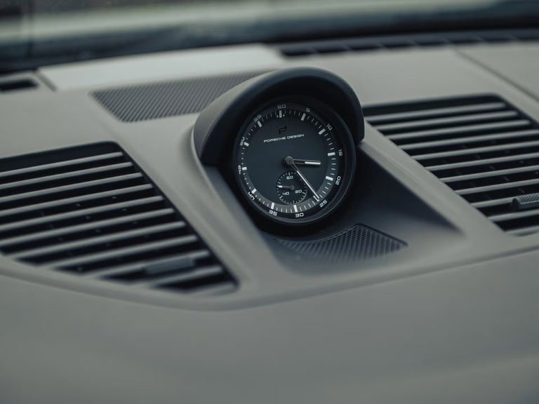 Porsche 992 Carrera GTS