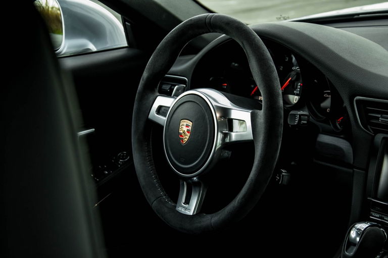 Porsche 991 Carrera 4 GTS