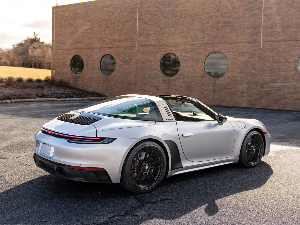 Porsche 992 Targa 4 GTS