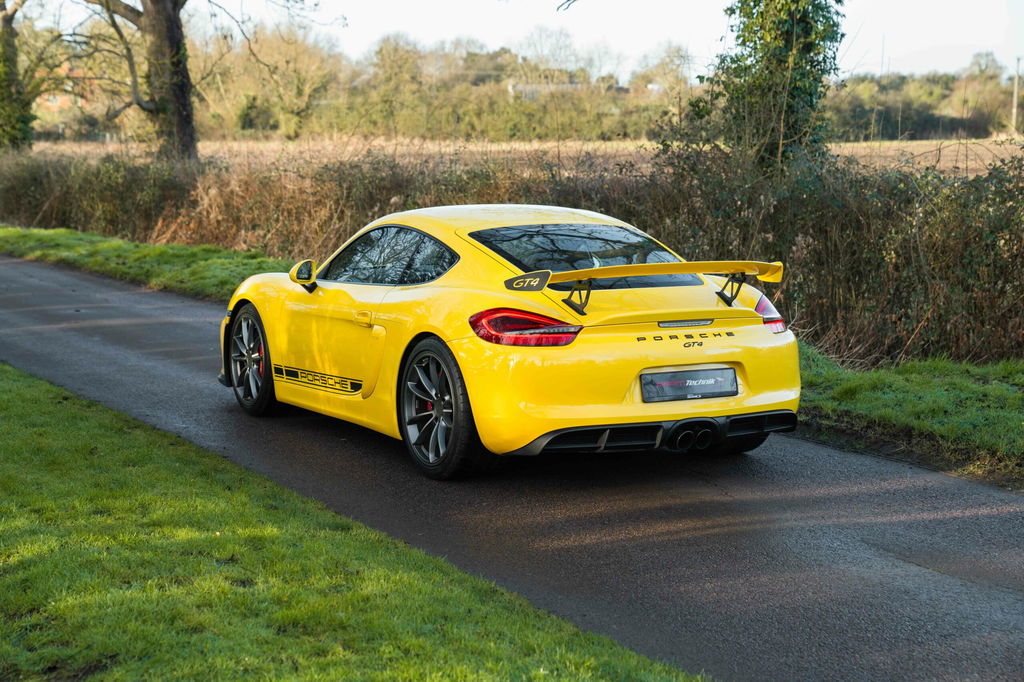 Porsche 981 Cayman GT4