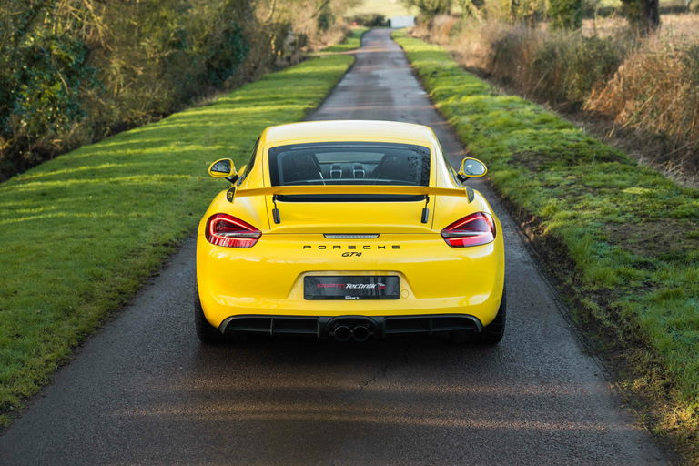 Porsche 981 Cayman GT4
