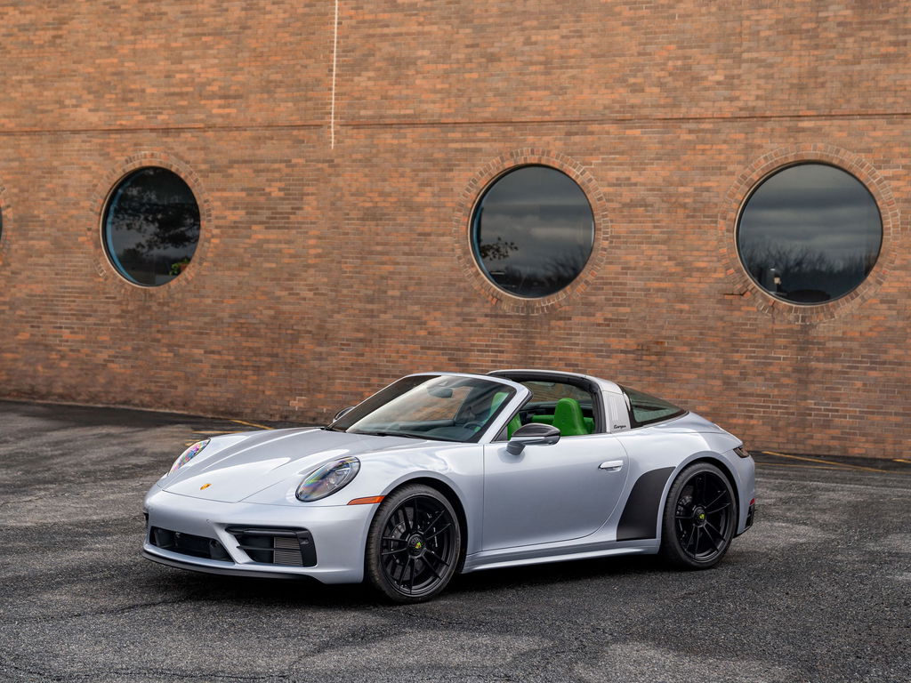 Porsche 992 Targa 4 GTS