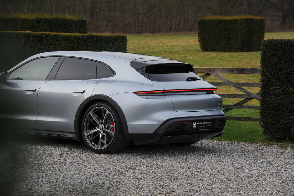 Porsche Taycan 4S Cross Turismo