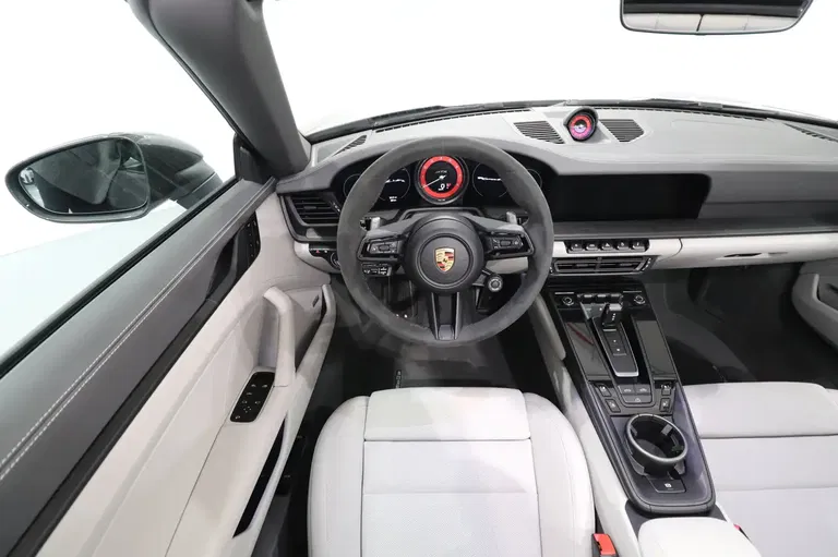 Porsche 992 Carrera GTS