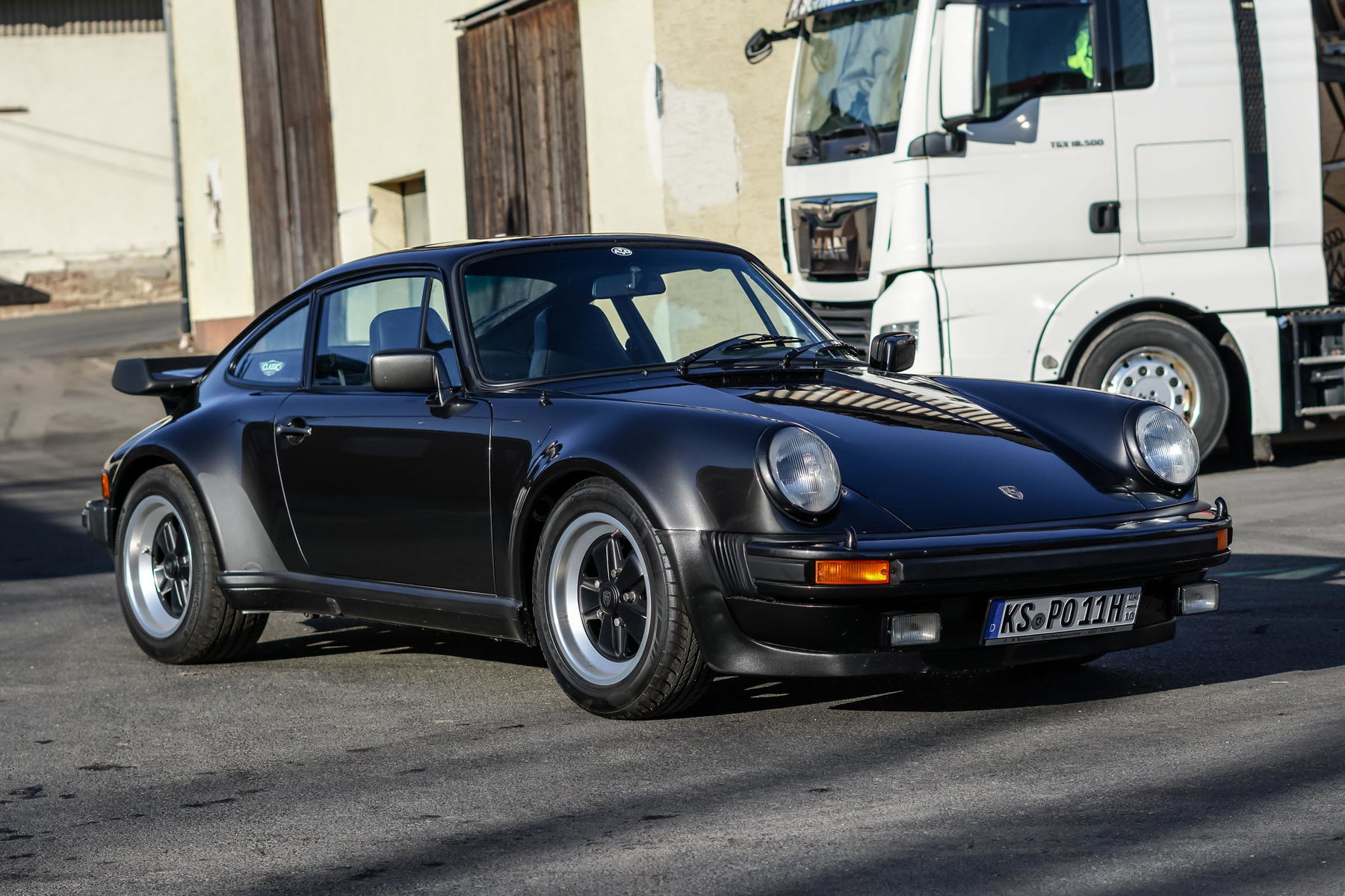 Porsche 911 Turbo 3.3 (US) 1977 - elferspot.com