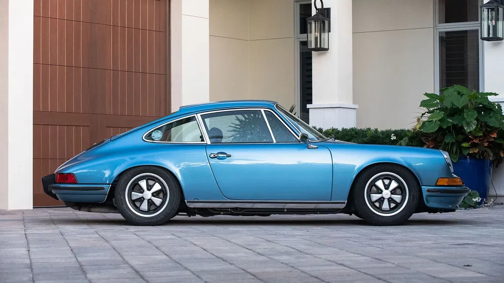 Porsche 911 T (US)