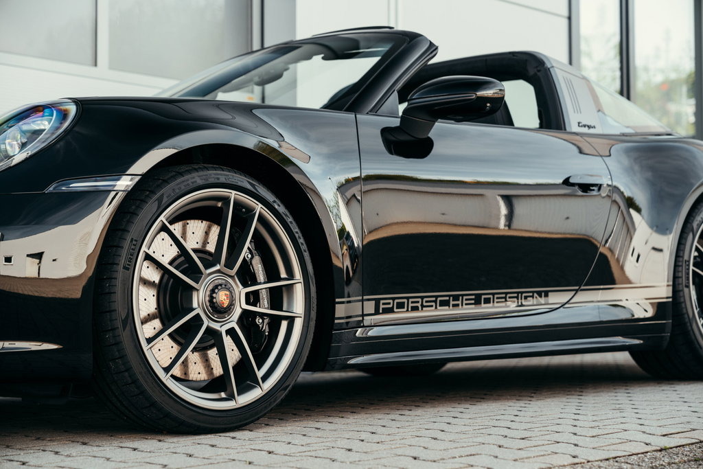 Porsche 992 Edition 50 Jahre Porsche Design