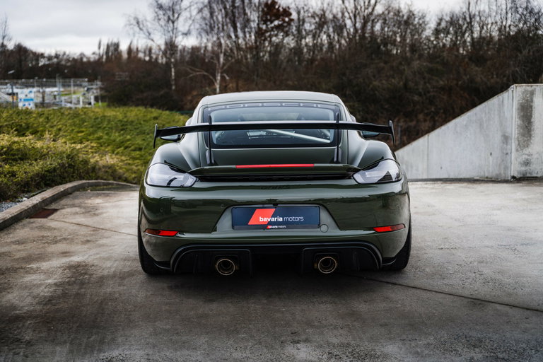 Porsche 718 Cayman GT4 RS