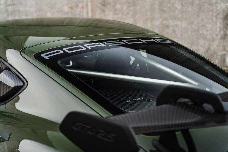 Porsche 718 Cayman GT4 RS